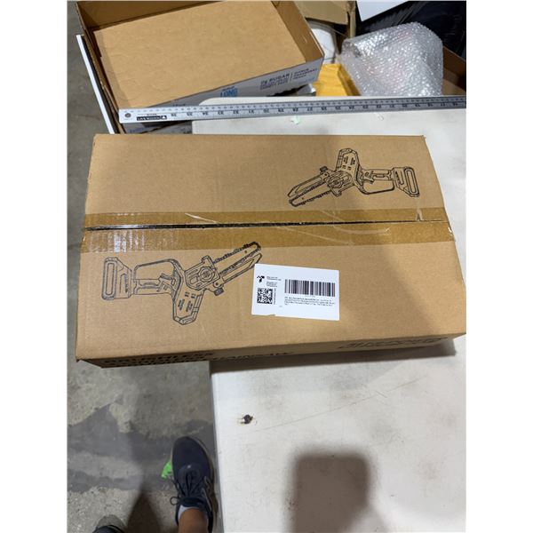 New mini chainsaw for Milwaukee M 18 battery