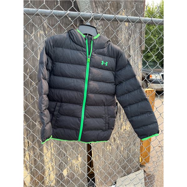 New under Armour youth medium