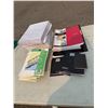 Image 1 : Lined paper and notepads