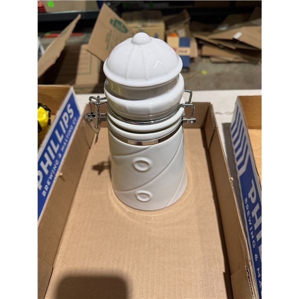 Canister