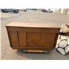 Image 1 : Cabinet 52 1/2" x 18" x 30" tall