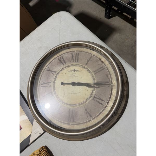 Wall o'clock 15 inches