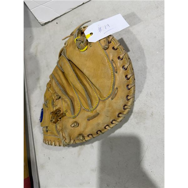 Spalding Pro – C One catchers glove, right hand thrower
