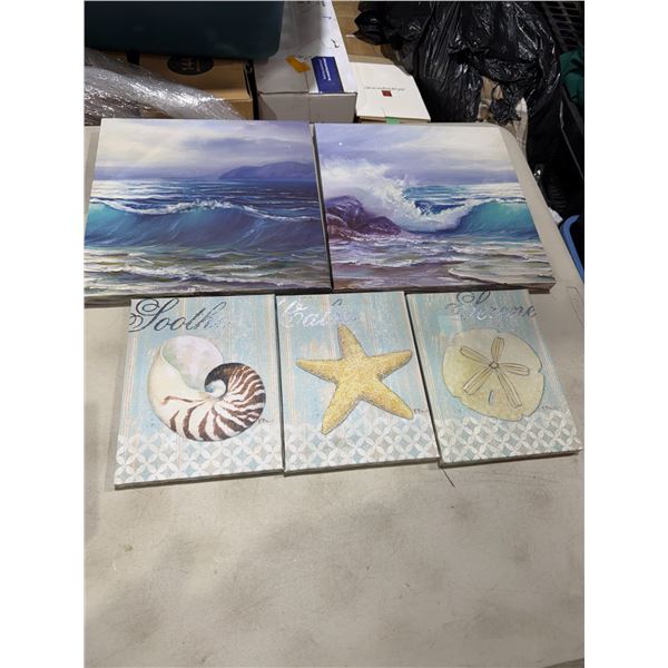 Canvas wall decor