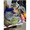 Image 3 : Halloween decor and costumes