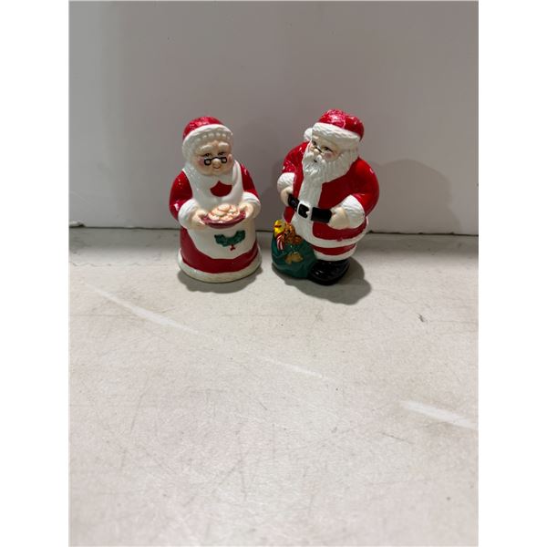 Salt and pepper shakers