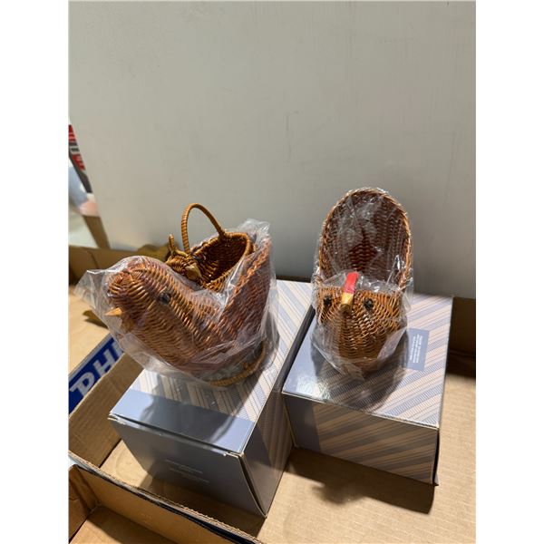 Chicken and rooster baskets