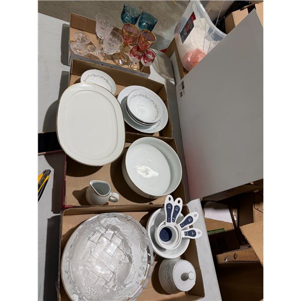 Kitchen and dishes