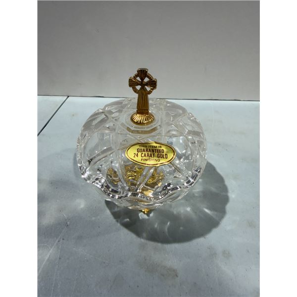 Trinket dish with 24 karat gold finishing