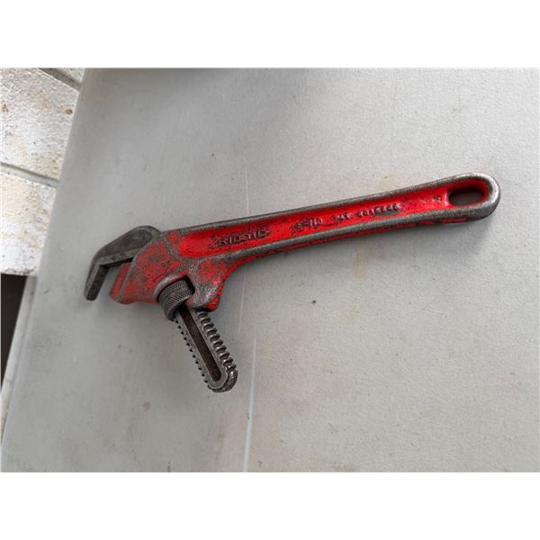 Rigid wrench