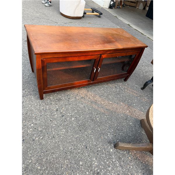 TV stand 47.5 x 20 x 22