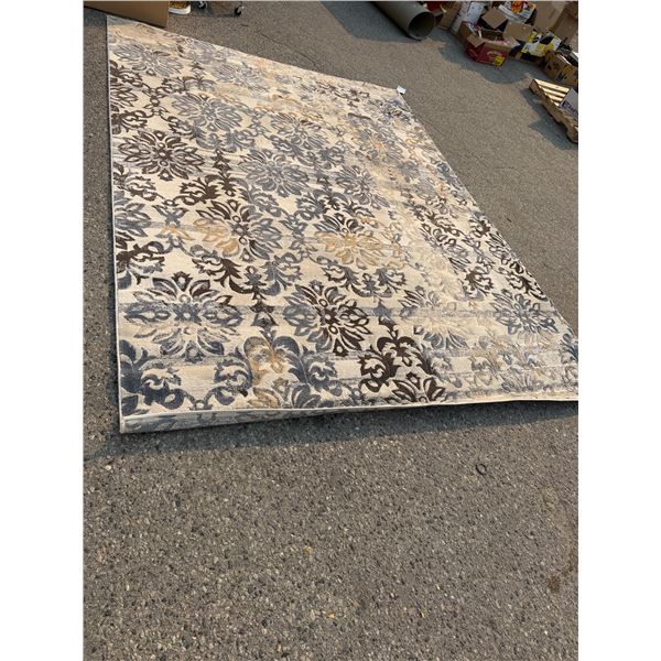 Area carpet 7'9" and 10'8"