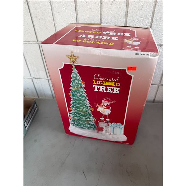 Decorative lighted tree