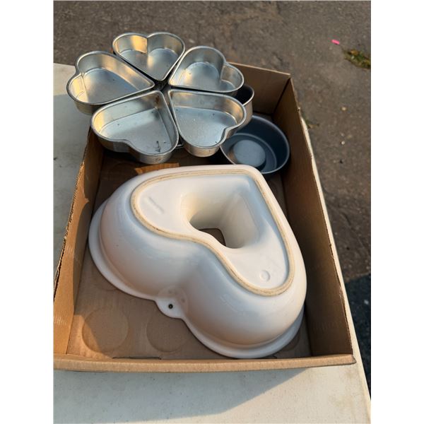 Baking pans