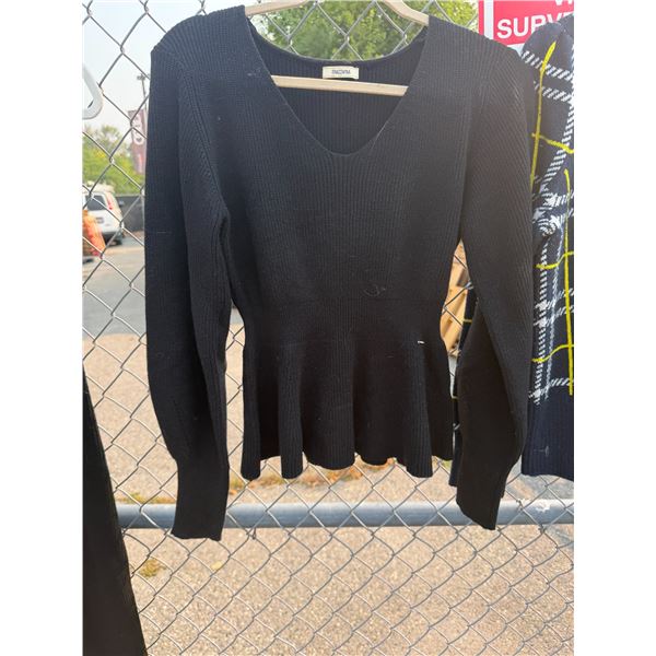 FRACOMINA sweater size large