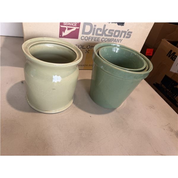 Planter pots