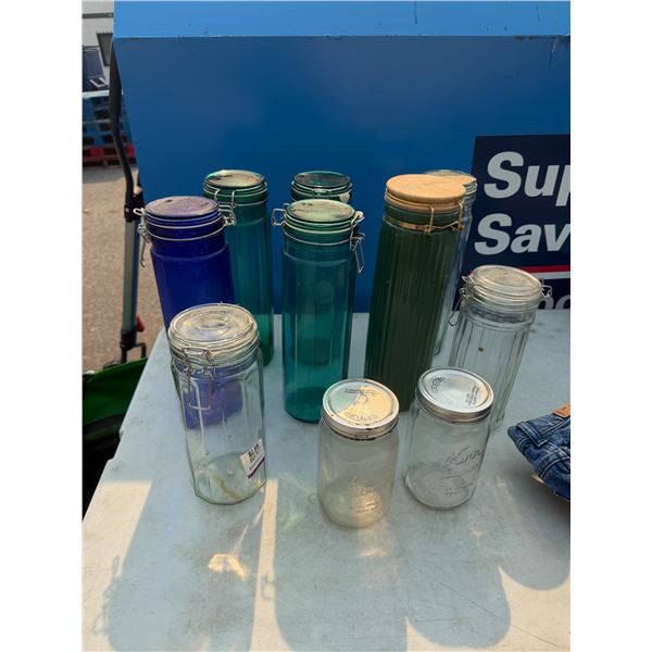 Sealing jars