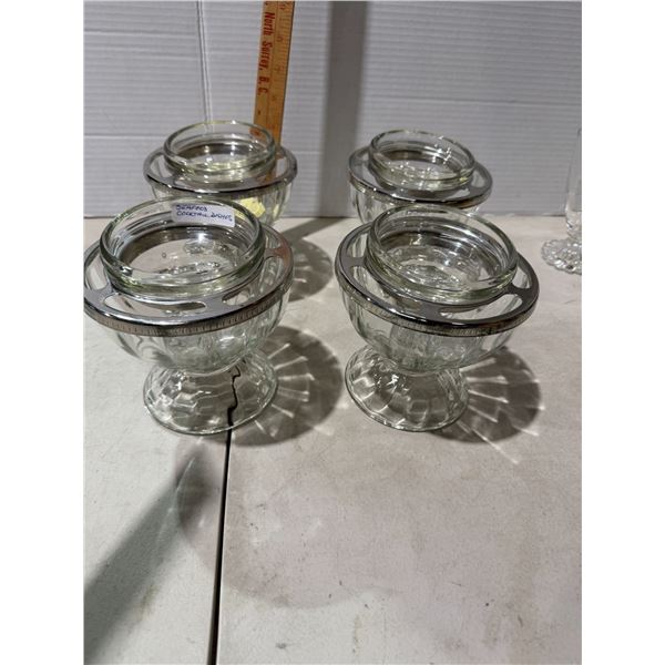 Seafood cocktail dishes