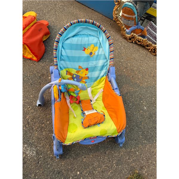 Baby bouncing seat