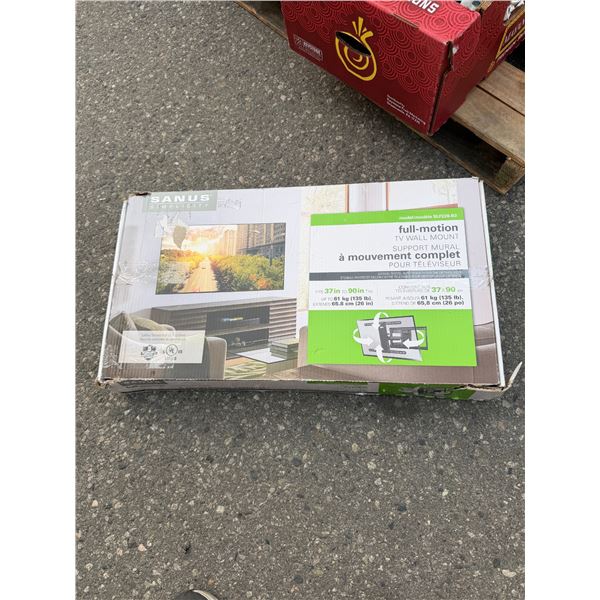 Full motion TV wall mount
