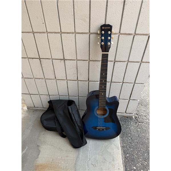 Guitar with case has crack in neck see picture