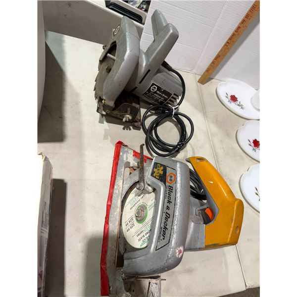 Black & Decker circular saw  (2)