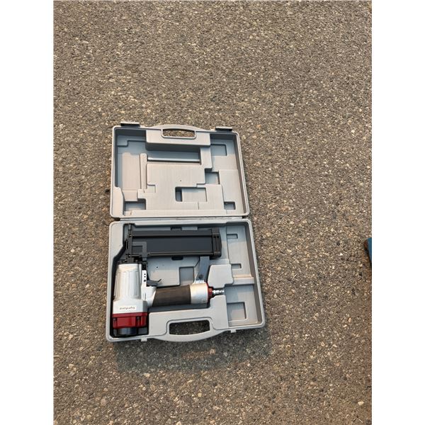 Air nailer