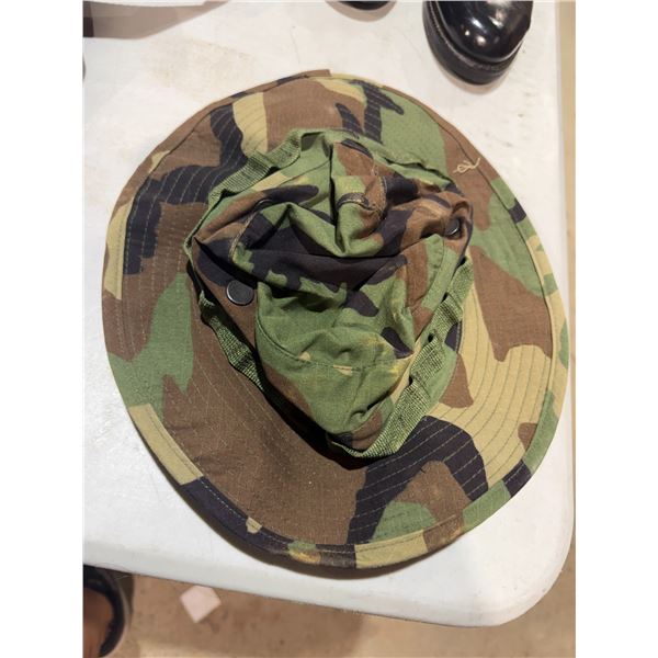 Hat size 6 7/8