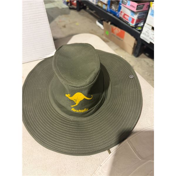Australia hat, size 57