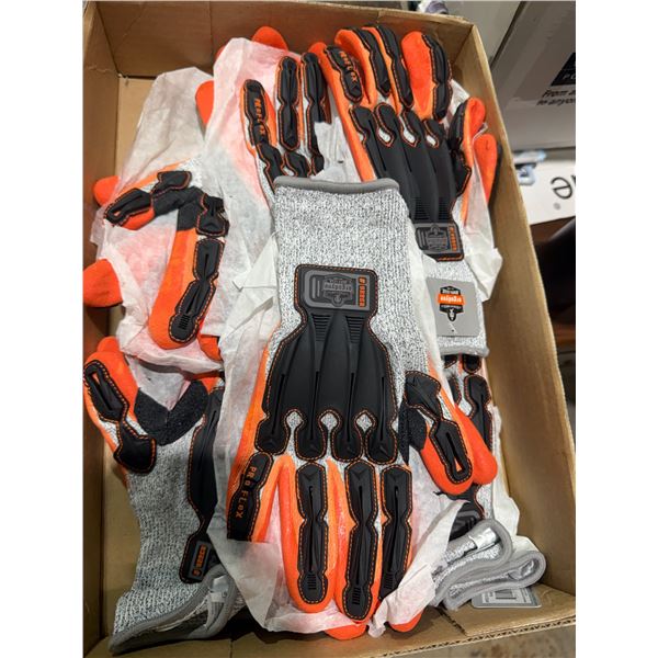 New gloves, size medium