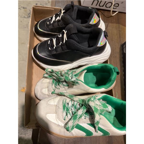 Shoes size 3 and 21
