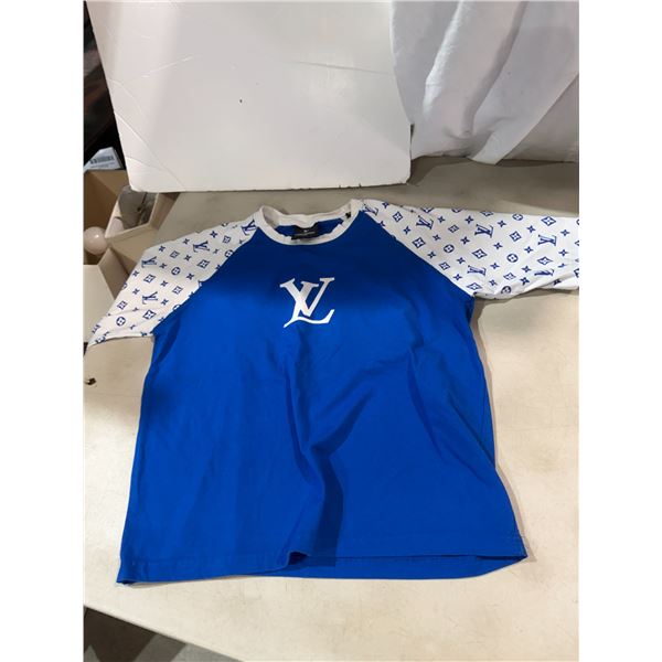 Louis Vuitton, Paris, shirt, size medium authenticity up to buyer to verify before