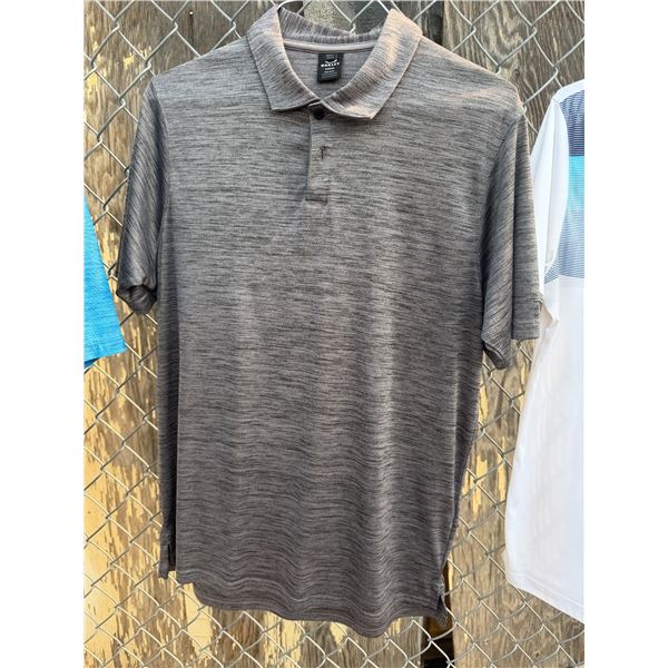 Oakley shirt size large