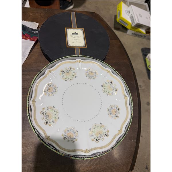 Downton Abbey set a 48 inch dessert plates