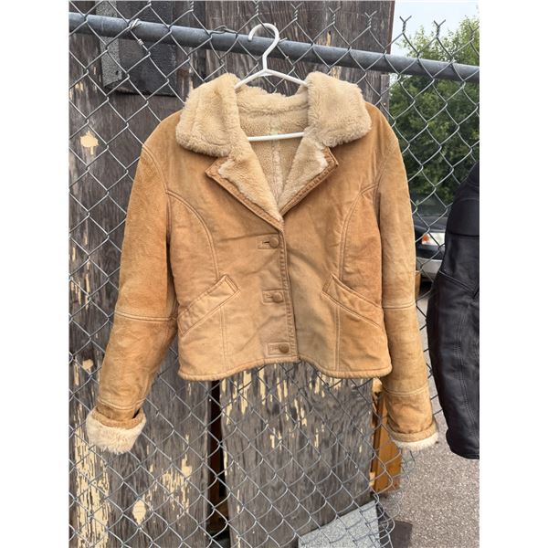 Gallery, coat size small