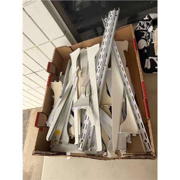 Shelving brackets