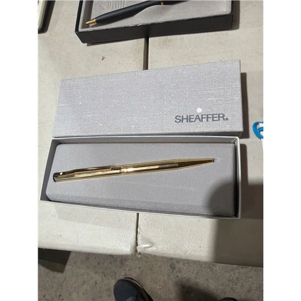 Sheaffer pen with CN rail logo