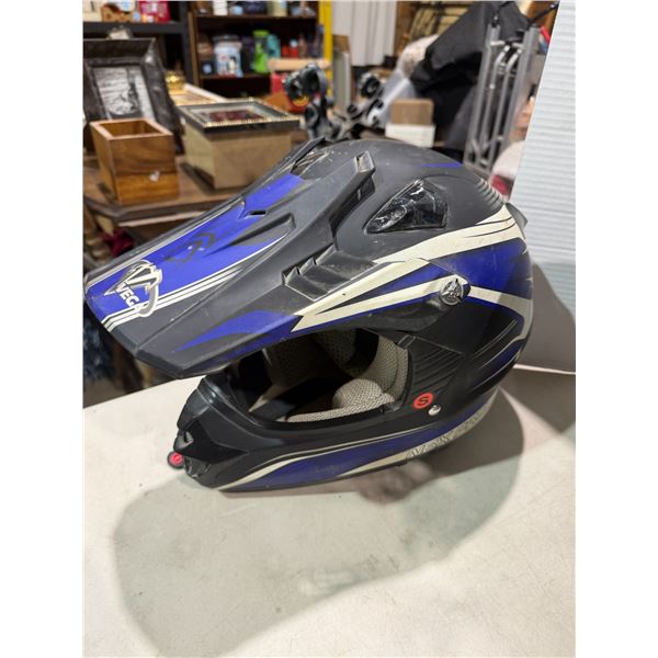 Helmet size small