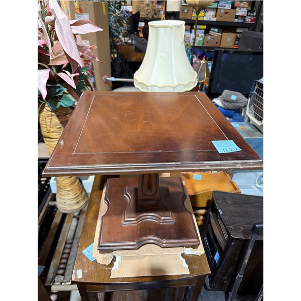 Pedestal table 18" x 18" x 16" tall