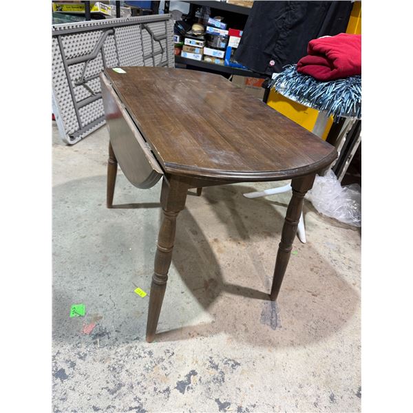 Drop leaf Table 40 inches round