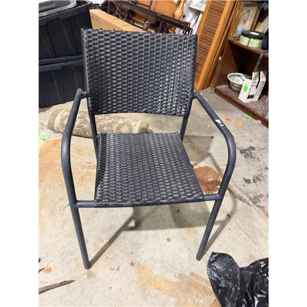 Single patio chair