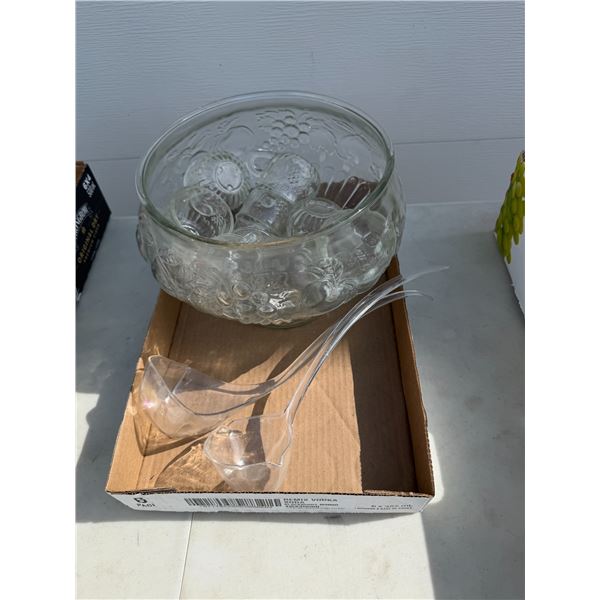 Punchbowl set