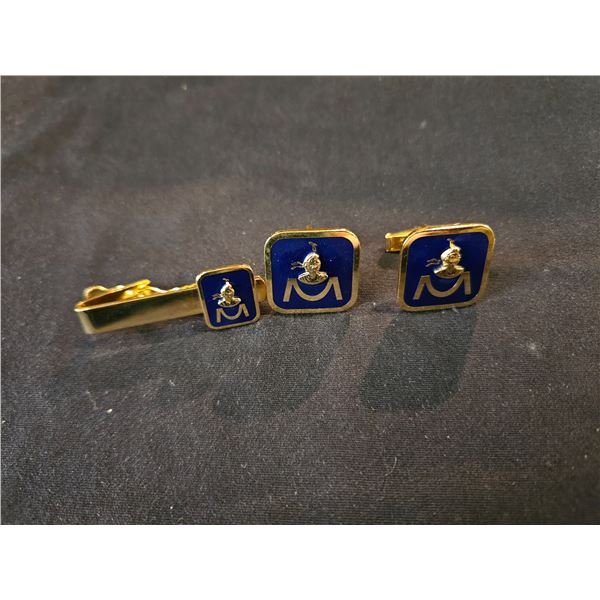 Cufflink and tie clip