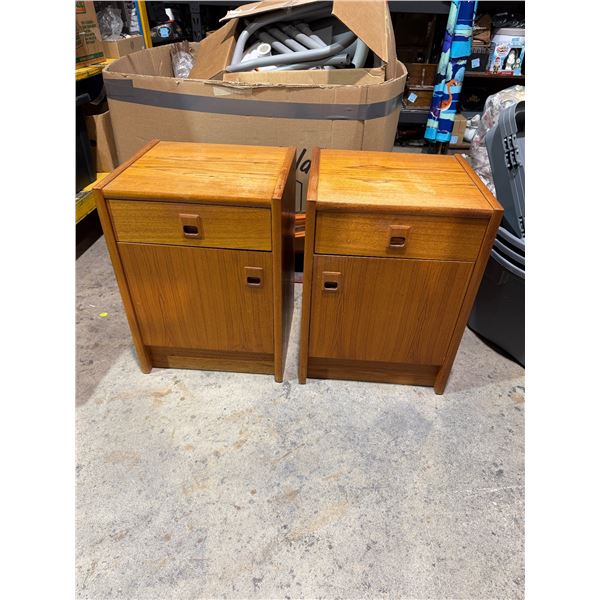 teak nightstands