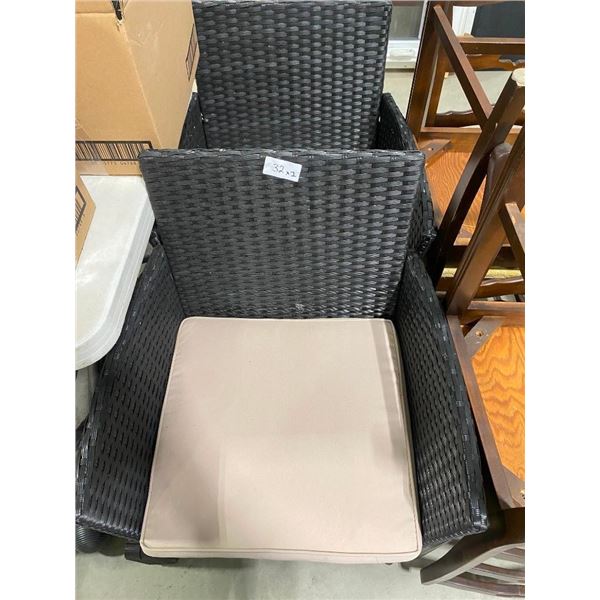 2 PATIO CHAIRS AND STAND