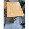Image 2 : 4 TV TRAYS