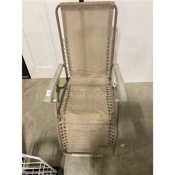 ZERO GRAVITY CHAIR