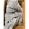 Image 1 : WEIGHTED BLANKET