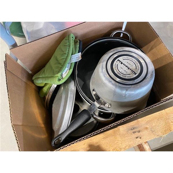 BOX LOT OF KITCHEN APPLIANCES