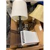 Image 1 : BOX LOT